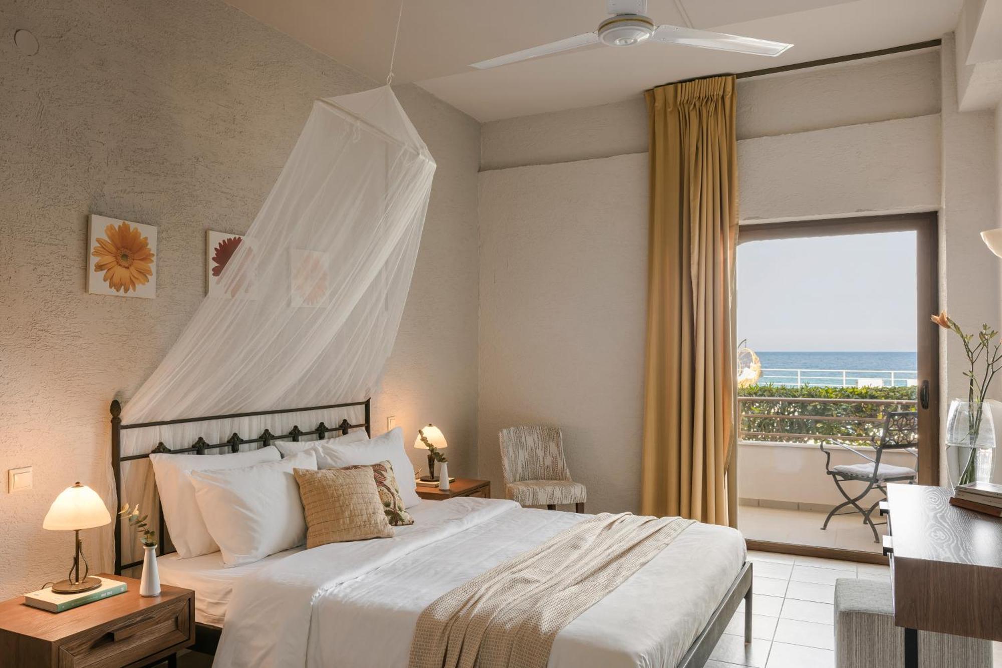 Niki Beach Hotel Kamariotissa 객실 사진